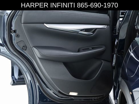 Used 2025 INFINITI QX50 Sport image 18