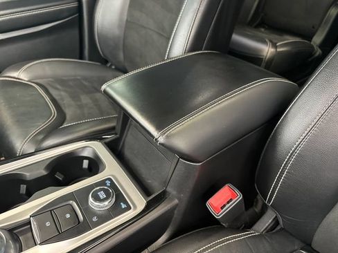 Used 2022 Ford Explorer ST AWD/4WD image 31