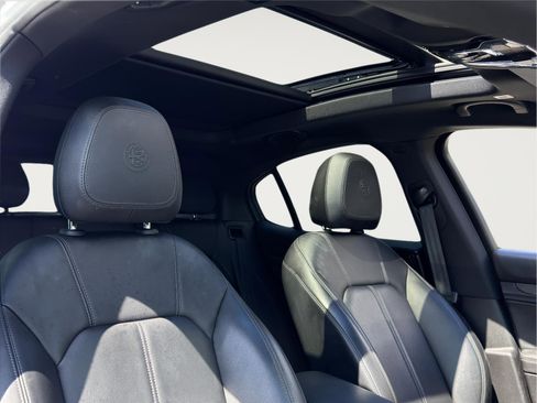 Used 2022 Alfa Romeo Stelvio Ti image 20