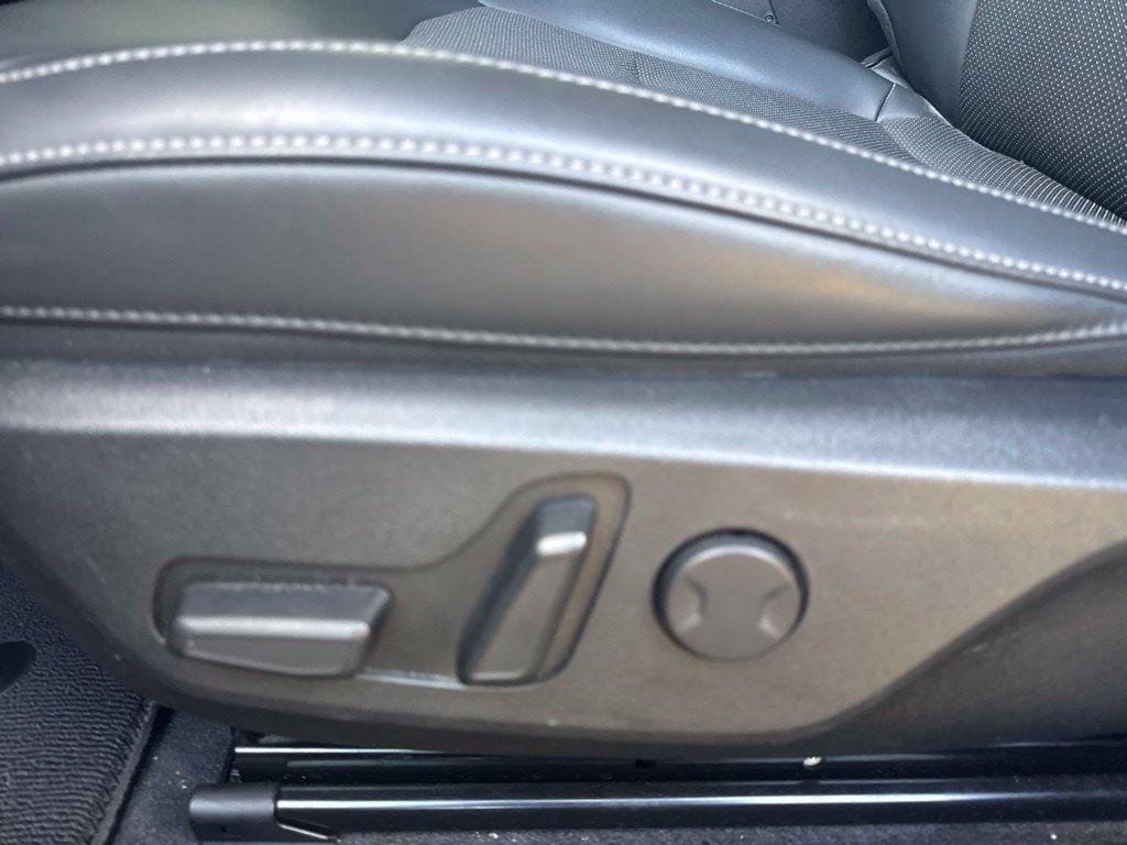 Used 2025 Kia EV6 Light w/ Light LR Technology Package RWD image 11