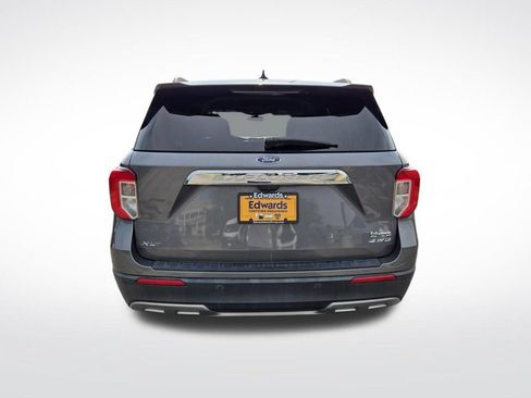 Used 2021 Ford Explorer XLT w/ Equipment Group 202A AWD/4WD image 4