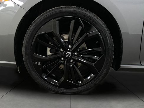 Used 2024 Nissan Altima 2.5 SR image 12