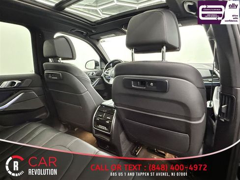 Used 2021 BMW X5 M50i w/ Premium Package AWD/4WD image 35