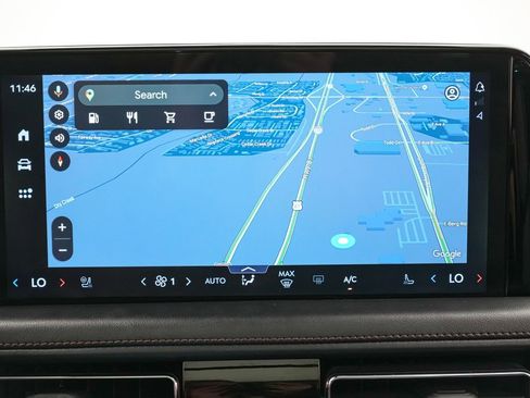 Used 2025 Lincoln Aviator Reserve w/ Luxury Package image 17