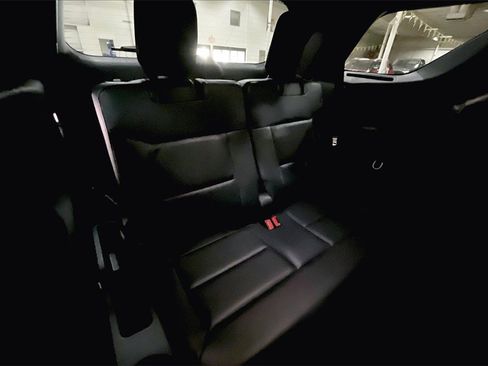Certified 2025 Ford Explorer ST-Line w/ ST-Line Street Pack image 26