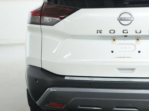 Certified 2023 Nissan Rogue SL AWD/4WD image 44