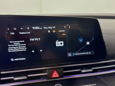 Used 2024 Hyundai Elantra Limited FWD image 28
