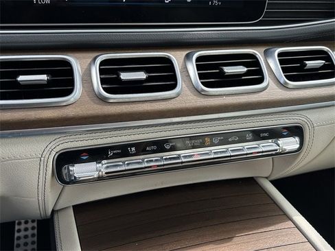 Used 2020 Mercedes-Benz GLS 580 4MATIC image 21