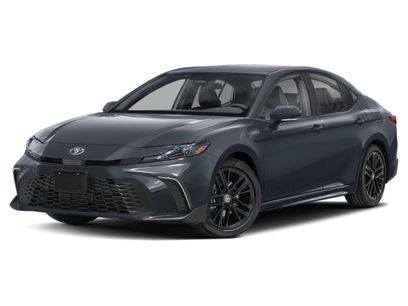 Used 2025 Toyota Camry SE w/ Multimedia Upgrade Package