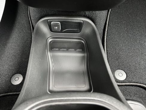 New 2026 Chrysler Voyager LX image 29