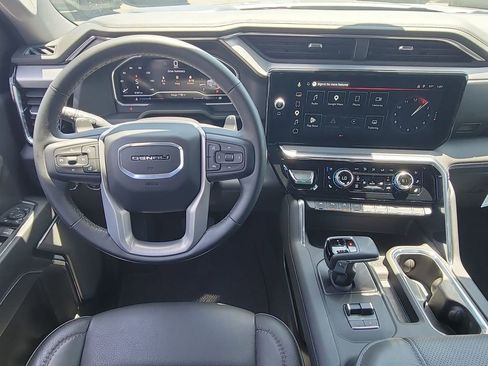 Used 2024 GMC Sierra 1500 Denali w/ Technology Package RWD image 11