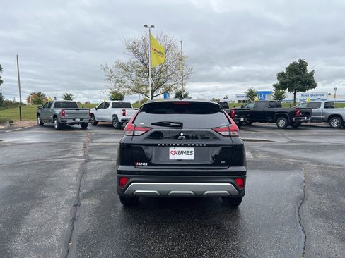 Used 2023 Mitsubishi Eclipse Cross SE image 4