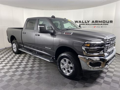 Used 2026 RAM 2500 Big Horn AWD/4WD image 1