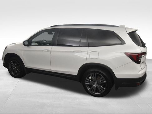 Used 2022 Honda Pilot Sport image 4