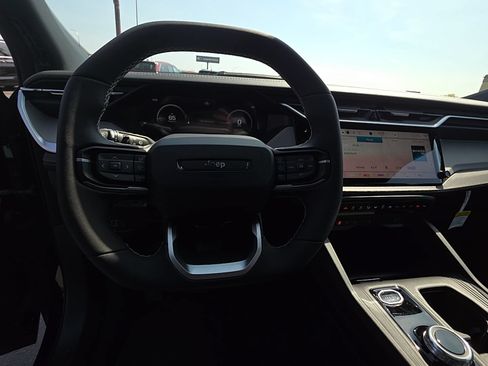 New 2026 Jeep Cherokee Limited AWD/4WD image 12