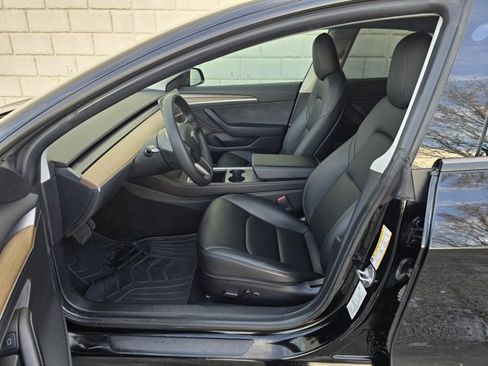 Used 2022 Tesla Model 3 Long Range image 16