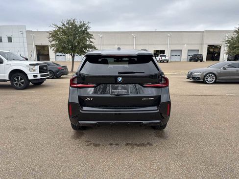 Used 2025 BMW X1 xDrive28i w/ M Sport Package image 5