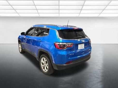 Used 2024 Jeep Compass Latitude AWD/4WD image 6