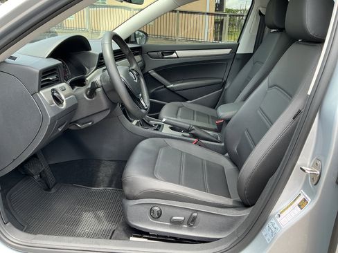 Used 2021 Volkswagen Passat 2.0T SE image 12