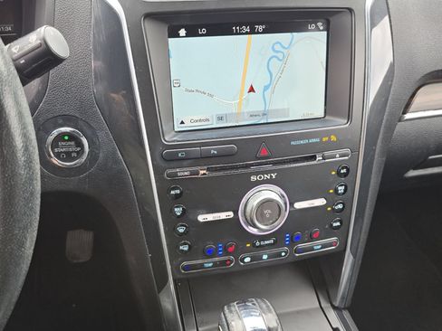 Used 2018 Ford Explorer Limited AWD/4WD image 34