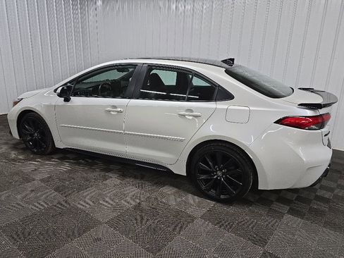 Used 2023 Toyota Corolla XSE FWD image 4