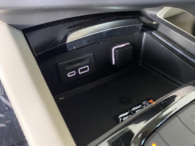 Used 2023 Buick Envision Avenir FWD image 27