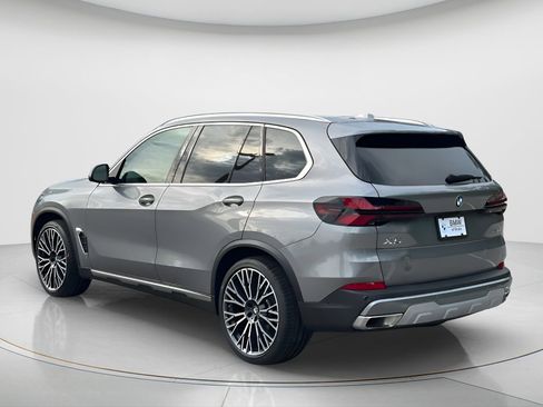 Certified 2024 BMW X5 xDrive40i w/ Premium Package AWD/4WD image 6