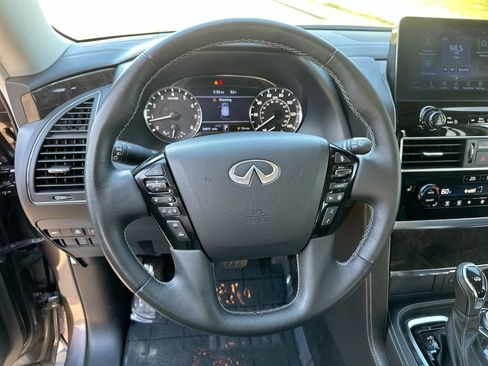 Used 2024 INFINITI QX80 Luxe image 28