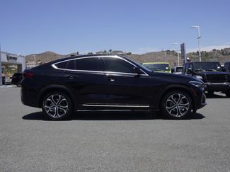 Used 2022 BMW X6 xDrive40i w/ Parking Assistance Package AWD/4WD video 3
