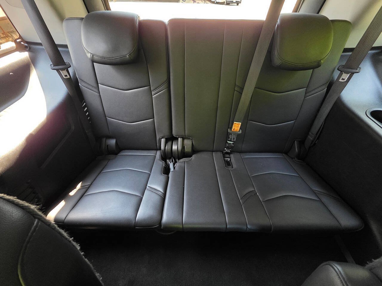 Used 2018 Cadillac Escalade Luxury AWD/4WD image 34