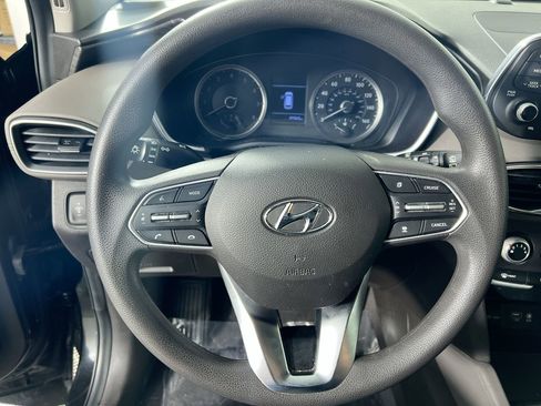 Used 2020 Hyundai Santa Fe SE image 15