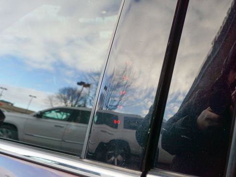 Used 2017 Lincoln MKC Select w/ Select Plus Package image 9