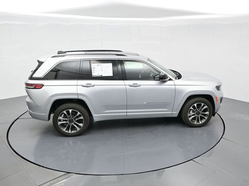 Used 2023 Jeep Grand Cherokee Overland image 51