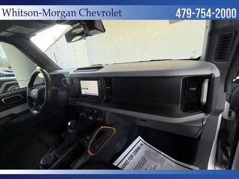 Used 2023 Ford Bronco Badlands image 35
