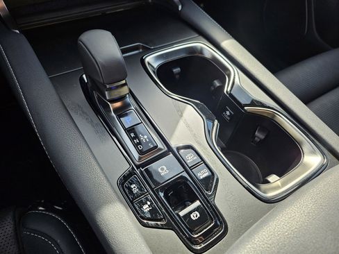 Used 2025 Lexus RX 450h AWD w/ Convenience Package image 15