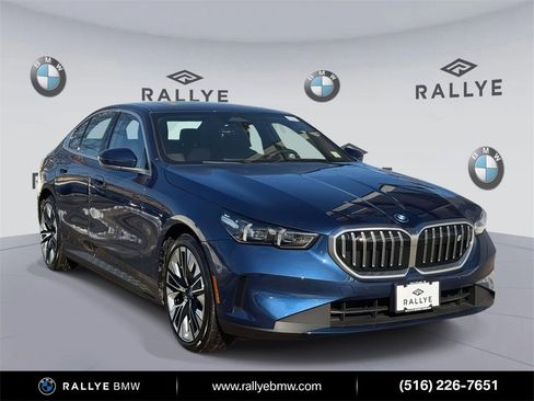 Certified 2024 BMW i5 eDrive40i w/ Convenience Package image 1