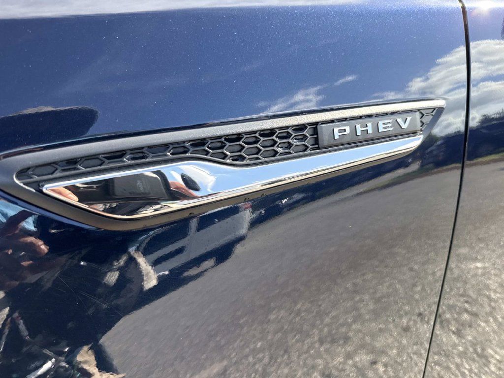 Certified 2025 MAZDA CX-90 Plug-In Hybrid w/ Premium Plus AWD/4WD image 12