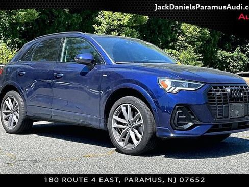 Used 2023 Audi Q3 2.0T Premium Plus w/ Premium Plus Package AWD/4WD image 9