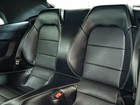 Used 2020 Ford Mustang Premium RWD image 39