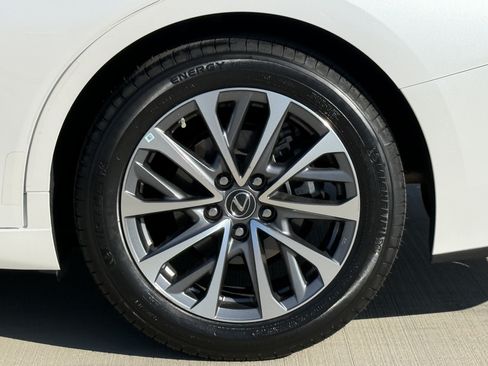 Certified 2024 Lexus ES 350 w/ Accessory Package (Z1) FWD image 15