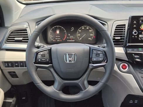 Certified 2026 Honda Odyssey EX-L image 21
