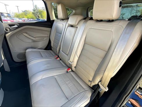 Used 2017 Ford Escape Titanium image 19