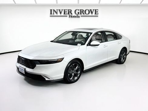 Used 2023 Honda Accord EX image 1
