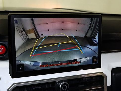 Used 2024 Toyota Tacoma TRD Off-Road image 20