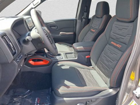 New 2026 Nissan Frontier PRO-4X w/ Tow Package AWD/4WD image 9