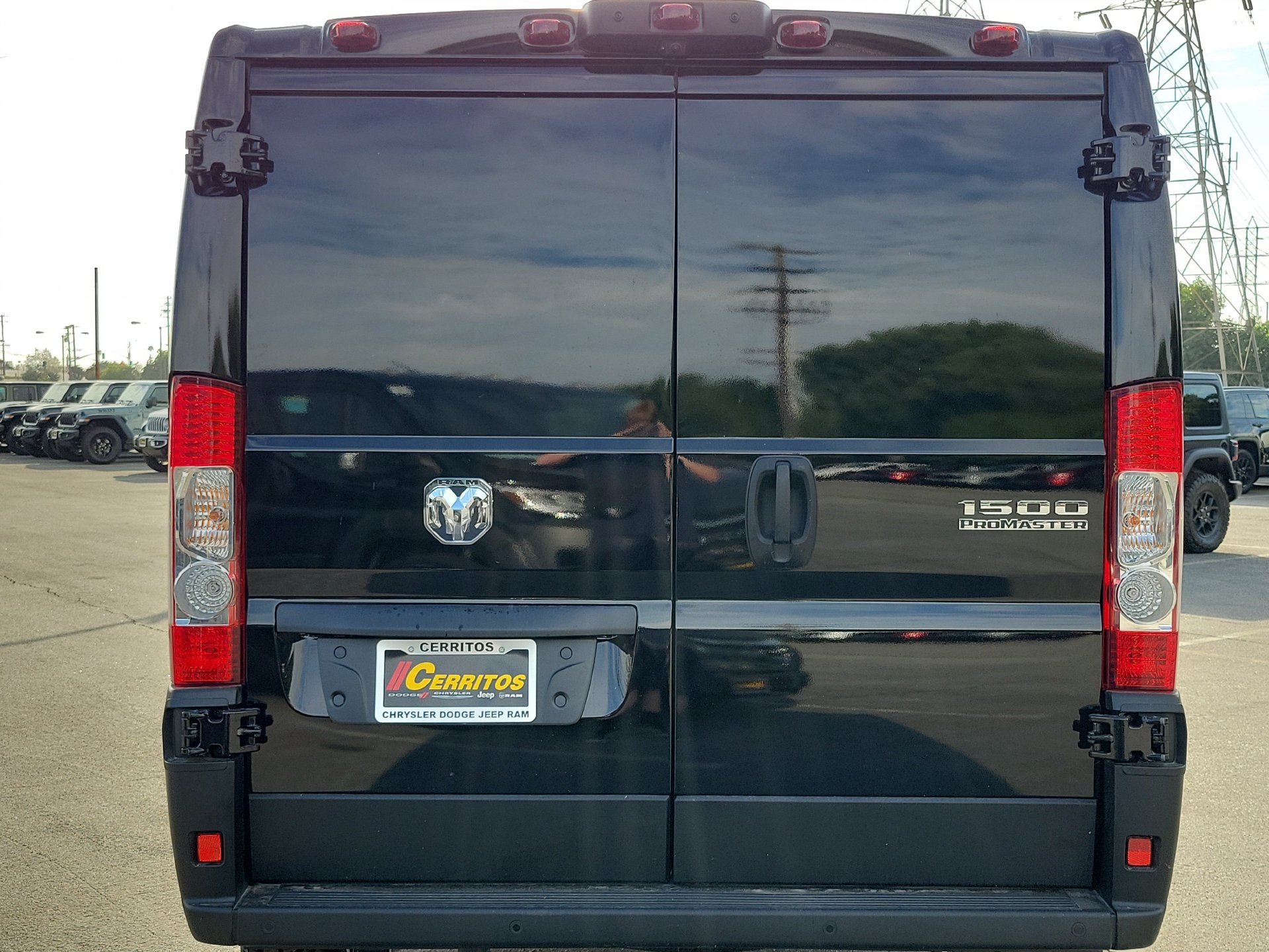 New 2027 RAM ProMaster 1500 w/ Quick Order Package 22G SLT FWD image 3