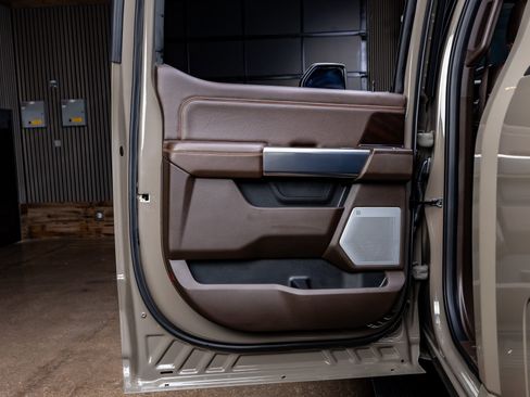 Used 2026 Ford F450 King Ranch w/ Chrome Package image 37