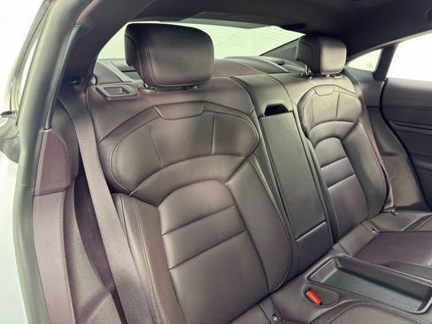 Used 2023 Porsche Taycan image 39