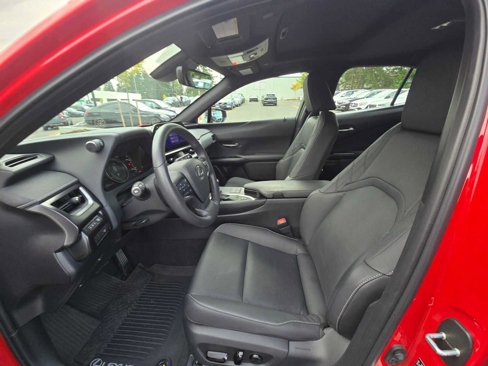 Used 2024 Lexus UX 250h F Sport AWD/4WD image 21