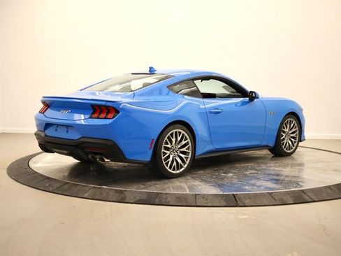 Used 2026 Ford Mustang GT Premium image 3